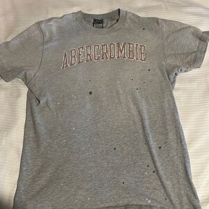 Vintage Abercrombie & Fitch short sleeved gray T-shirt.size small